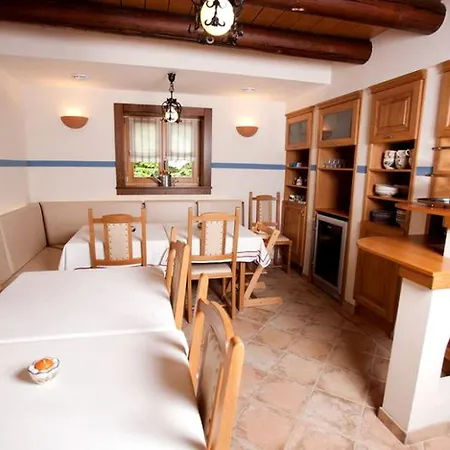 Modern Bed And Breakfast Accommodation For Four Near Bled, Slovenia Casa de Férias